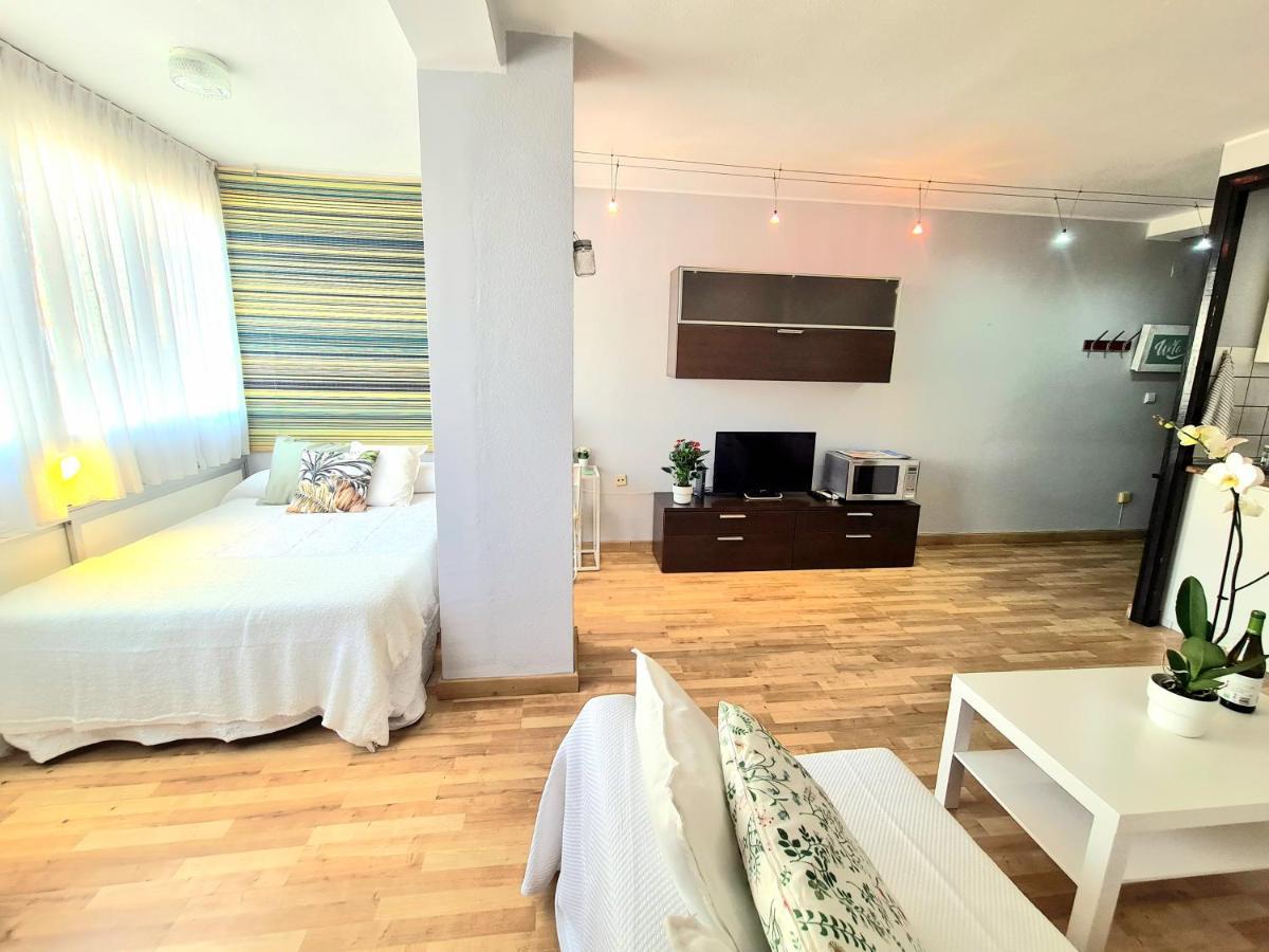Aa Guest - El Mono De Torre Del Mar Eco Apartment Ngoại thất bức ảnh